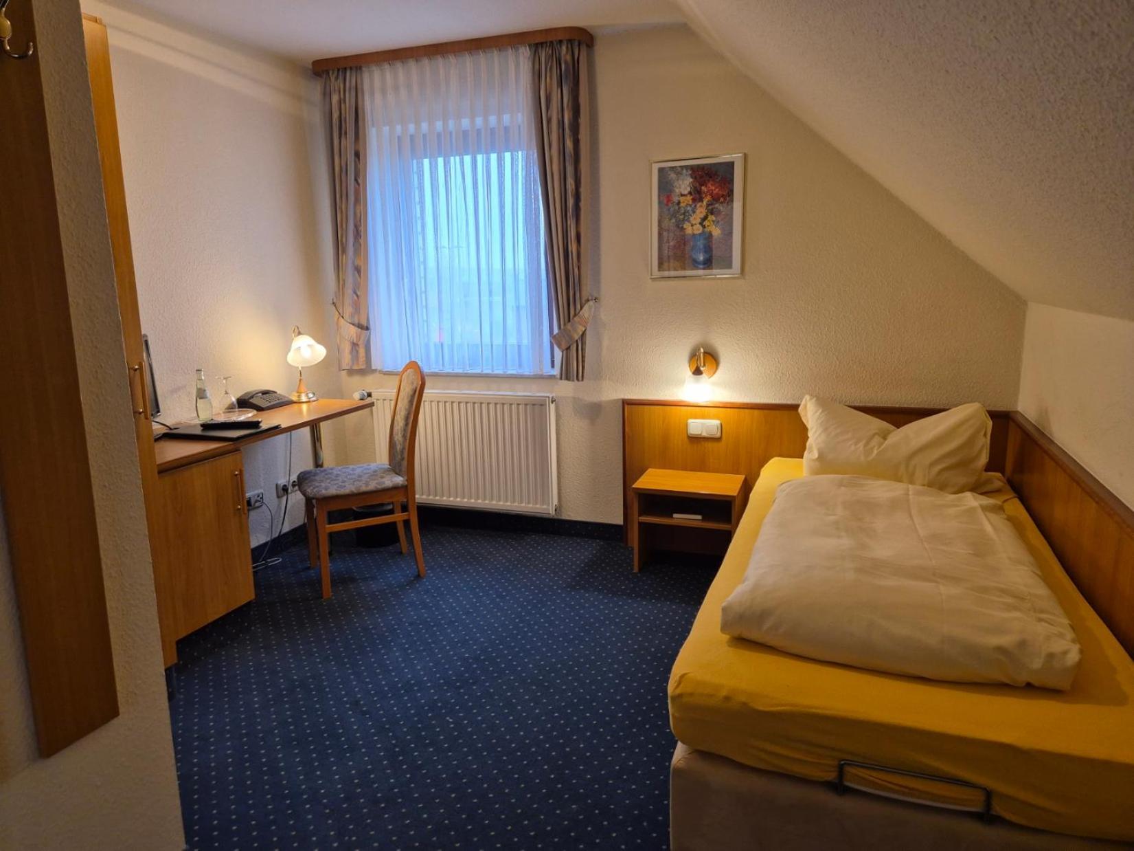באד מינסטראייפל Hotel Zur Waage מראה חיצוני תמונה