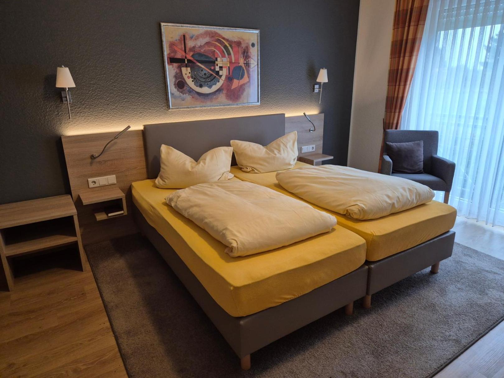 באד מינסטראייפל Hotel Zur Waage מראה חיצוני תמונה