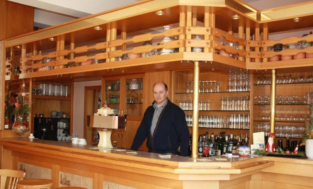 באד מינסטראייפל Hotel Zur Waage מראה חיצוני תמונה
