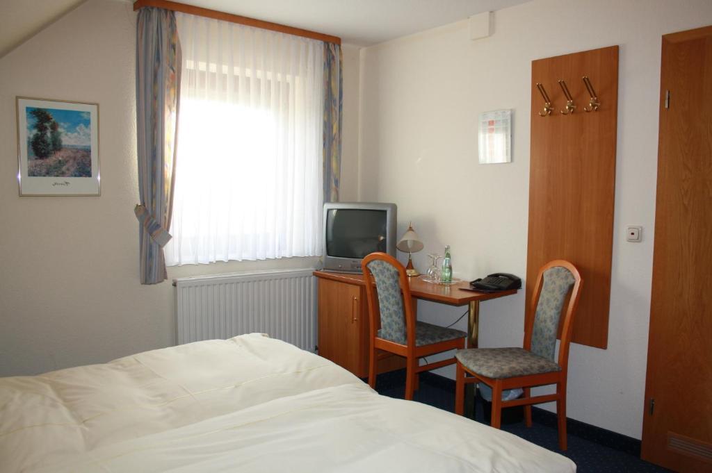 באד מינסטראייפל Hotel Zur Waage מראה חיצוני תמונה