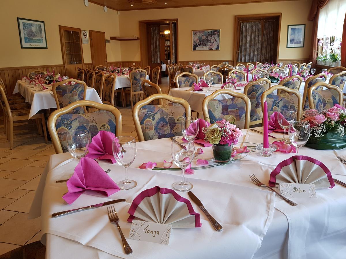 באד מינסטראייפל Hotel Zur Waage מראה חיצוני תמונה